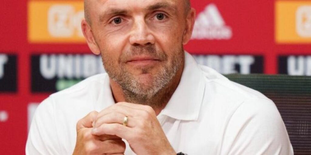 Schreuder: "Mienten, mi relación con Blind era normal"