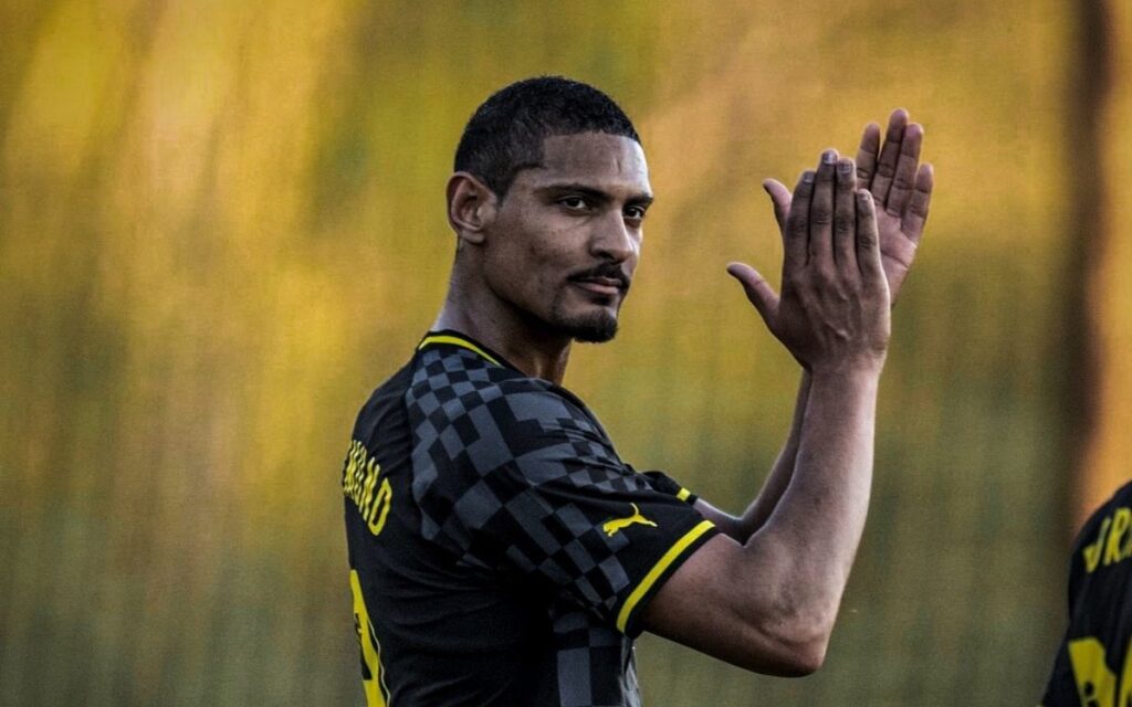 Sebastian Haller reaparece con el Dortmund tras superar cáncer testicular | Video