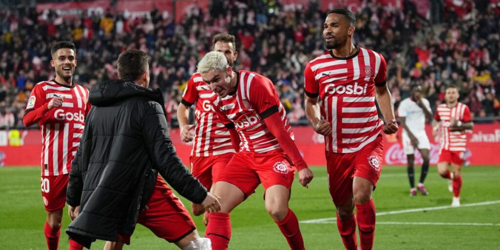 Siete vidas tiene un dato