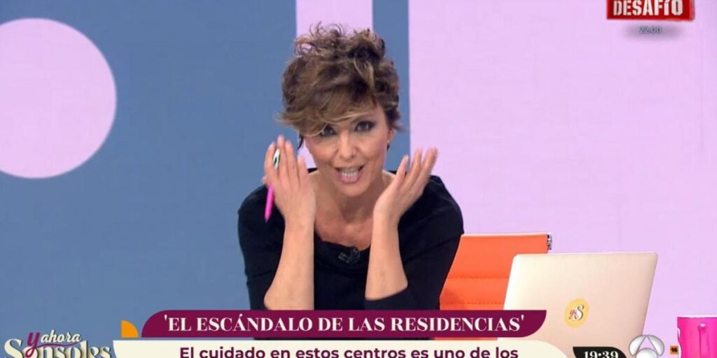 Sonsoles Ónega deja sin aire a todo el público en directo: "Casi me caigo"