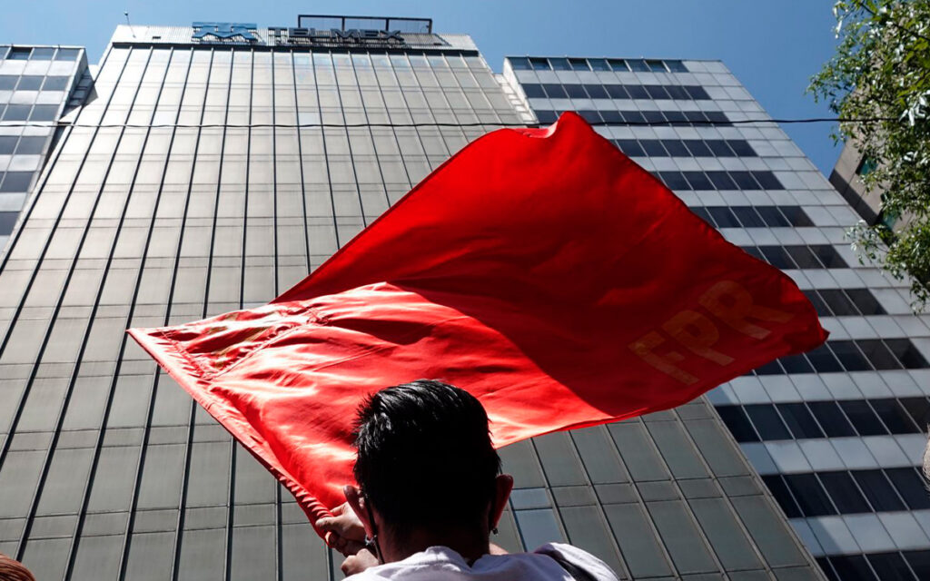 Telmex y su sindicato logran acuerdo, 'sin él simplemente iba a quebrar la empresa': Luisa Alcalde