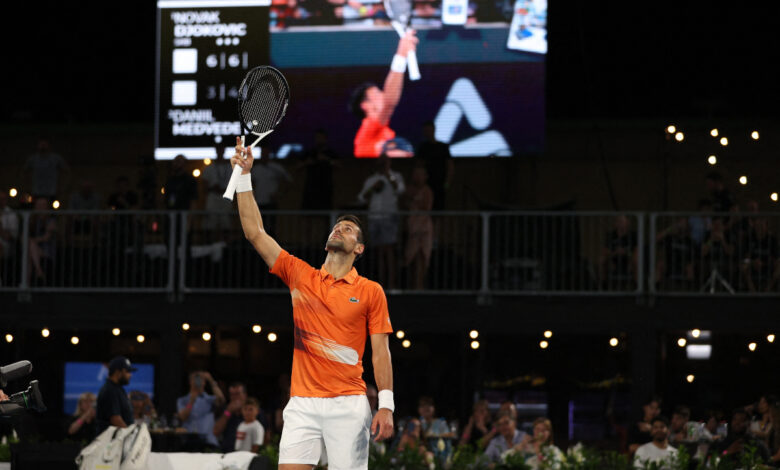 Tenis: Djokovic no falla ante Medvédev y ya está en la final de Adelaide