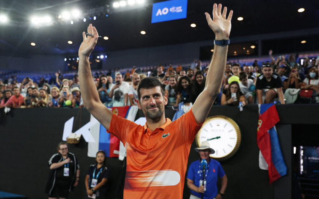 Tenis: Djokovic recibe el cariño australiano en exhibición con Kyrgios | Video