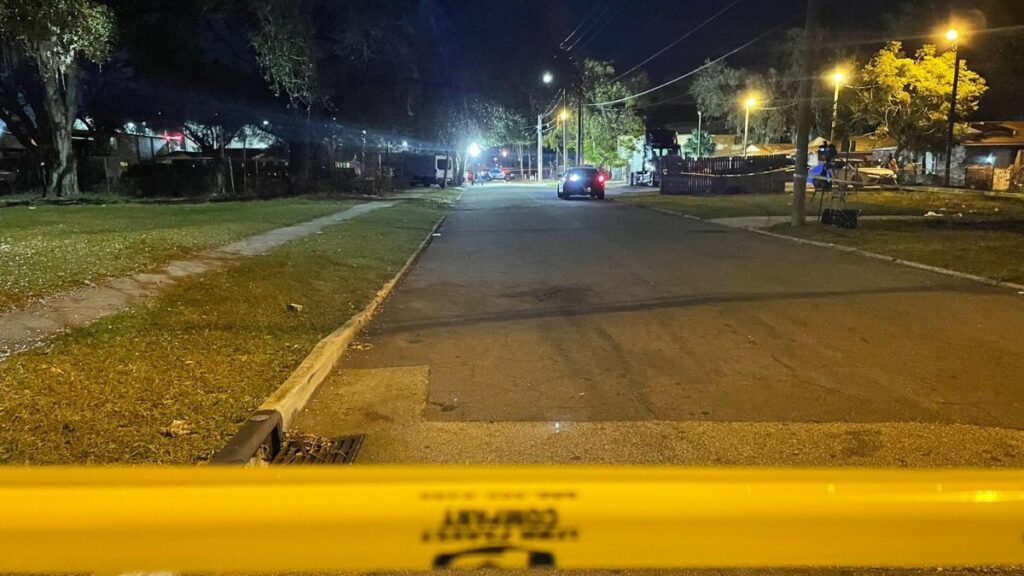 Tiroteo desde un vehículo deja heridos en Lakeland