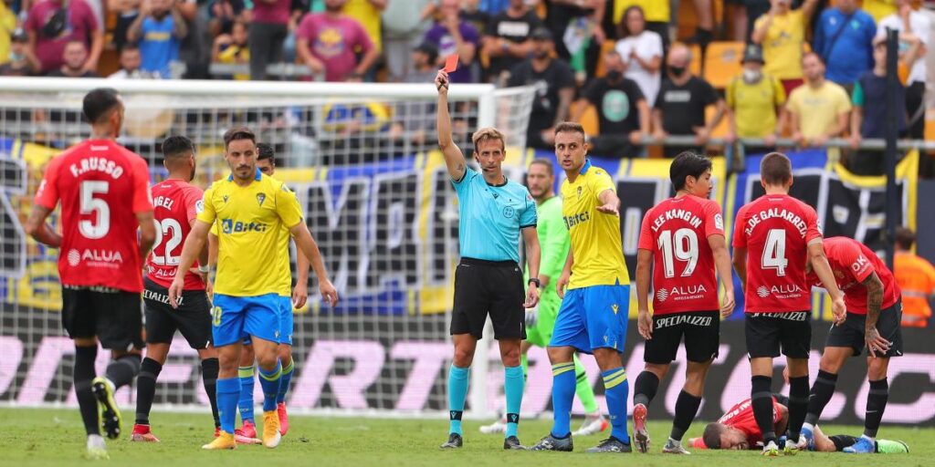 Tres victorias cadistas en ocho partidos con el Mallorca en el Carranza