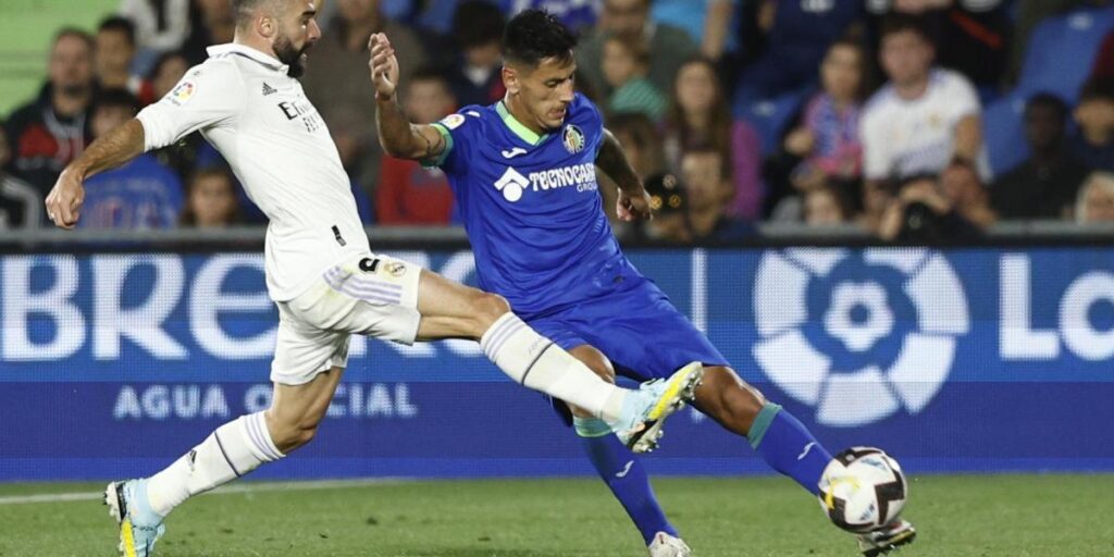 Un lateral zurdo, prioridad azulona