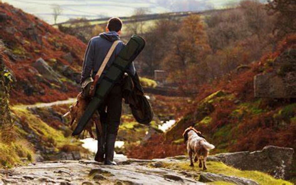 Un perrito acciona accidentalmente rifle y asesina a su dueño en EU