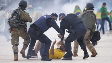 Uno de los detenidos por el asalto en Brasilia dice que los militares intentaron ayudarlos a escapar