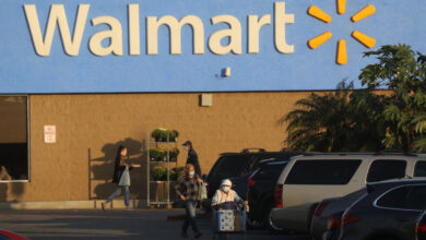 Walmart inicia amparos contra la nueva reforma antitabaco en México