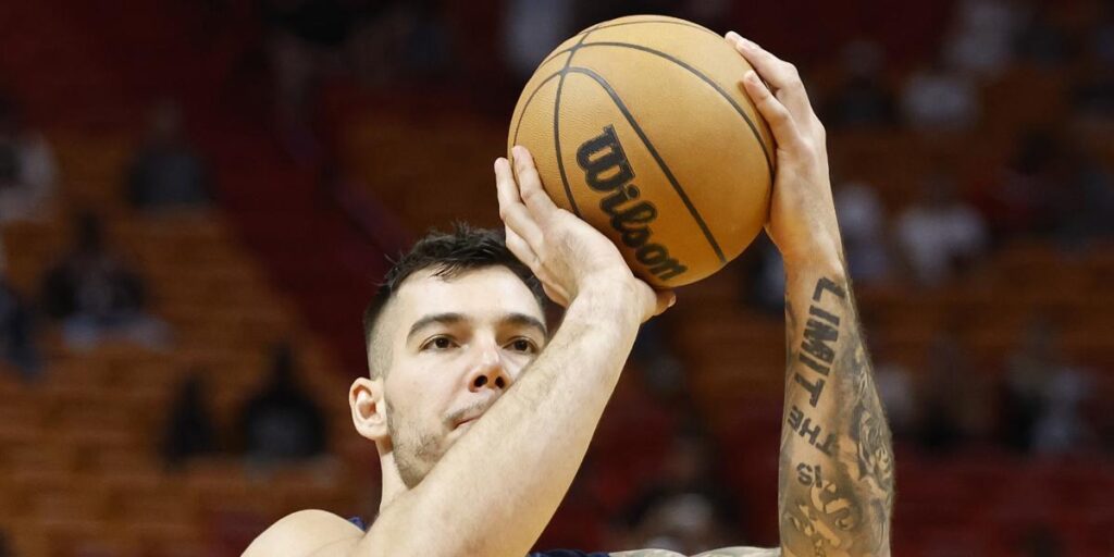 Willy Hernangómez no tiene minutos en el duelo de errores entre Heat y Pelicans