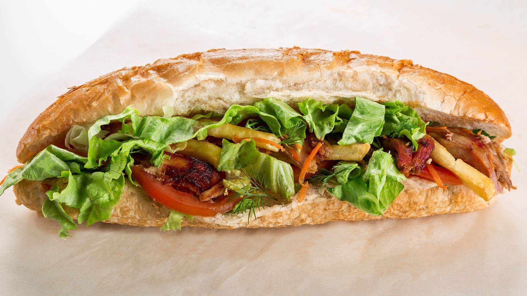 la razón de peso por la que nunca deberías comer un alimento que se cayó al suelo