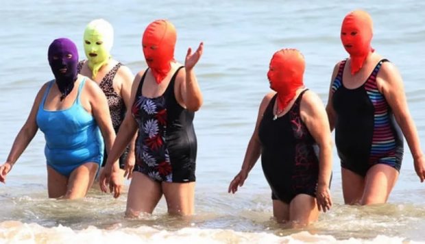 La gente está muy loca: las modas más extrañas del mundo que te volarán la cabeza