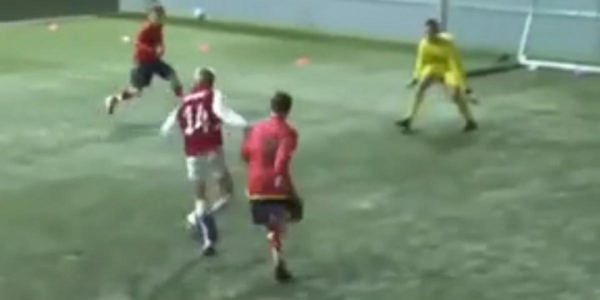 "Lo primero que me dijo fue: 'no tienes idea de cómo cabecear un balón'"