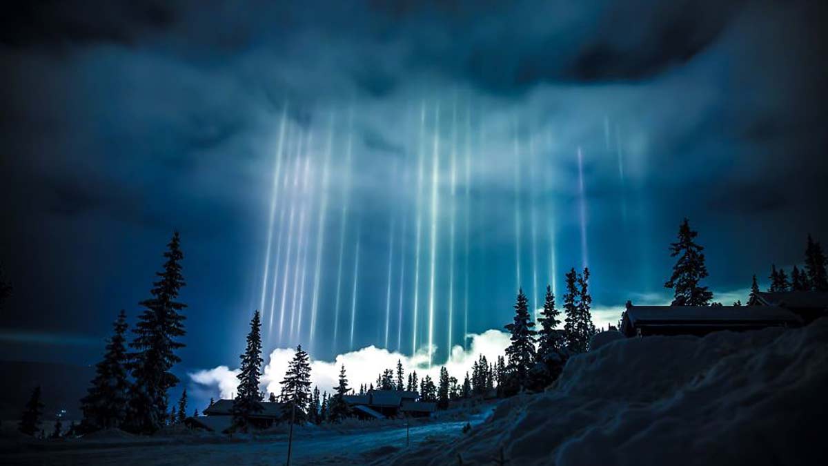 ¿Qué son estos misteriosos pilares de luz?