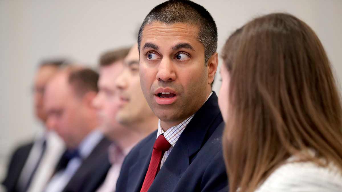 ¿Quién es Ajit Pai y por qué todo Internet le odia?