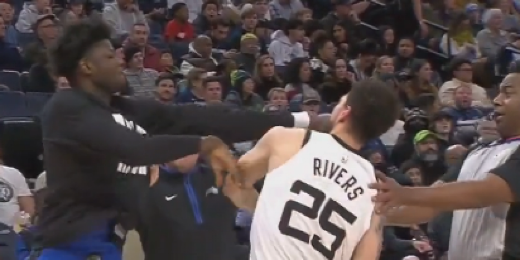 ¡A puñetazo limpio! ¡Otra pelea 'salvaje' en la NBA!