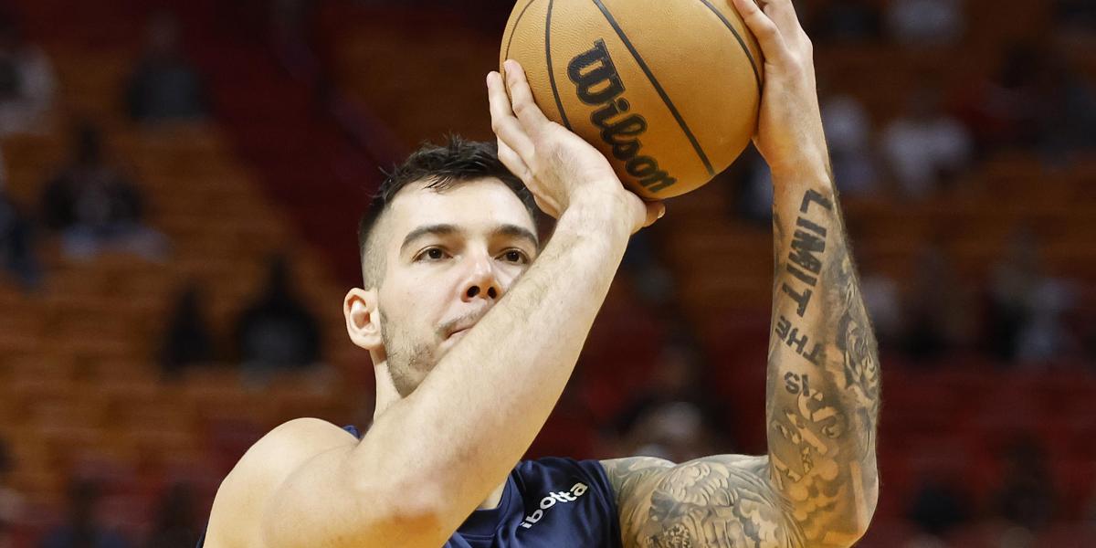 'Feo' de los Pelicans a Willy: sale a la pista...y no juega ni un segundo