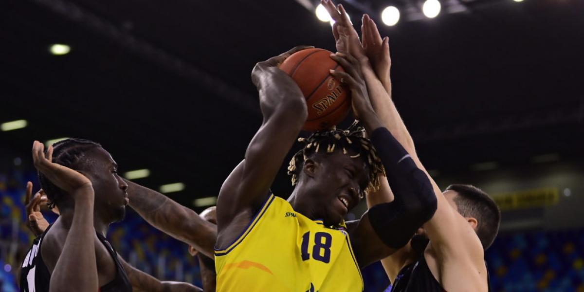 118-99: El Gran Canaria arrasa a París Basketball