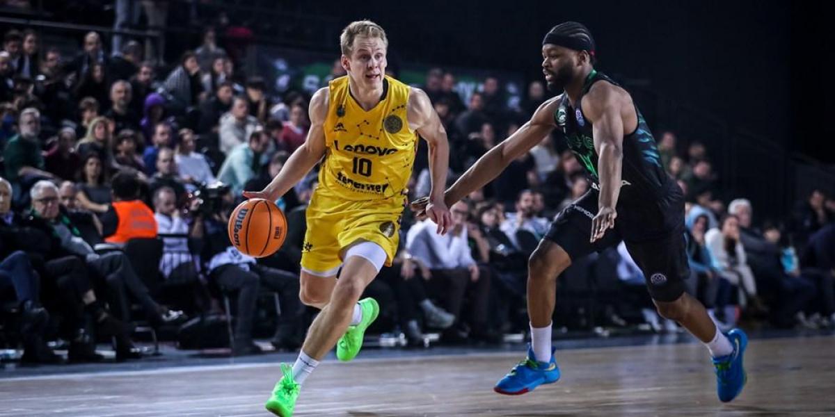 59-80: El Lenovo, intratable para Darussafaka