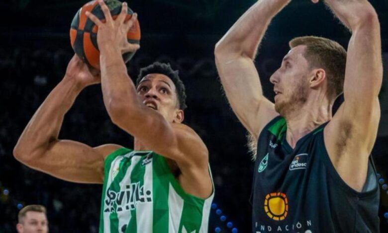 67-71: Feliz le amarga la vida al Betis