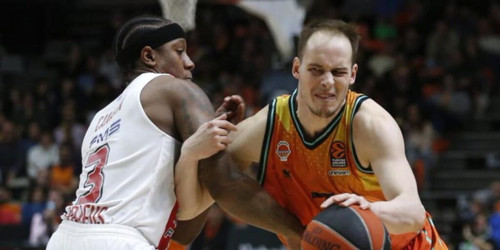 85-92: El Valencia se estampa con el líder