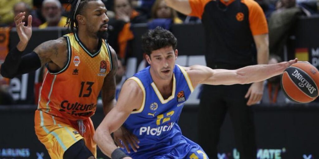 93-94: El Valencia juega con fuego y se quema