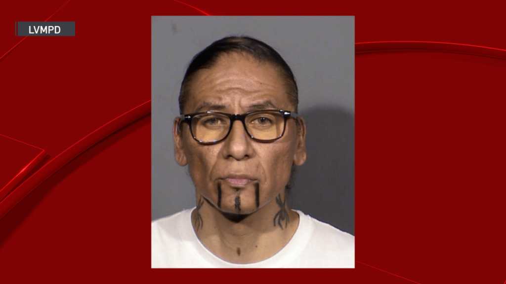 Acusan a actor de “Dances with Wolves” de dirigir una secta en la que habría agredido sexualmente a niñas