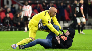 Aficionado que agredió a Dmitrovic tenía antecedentes de delitos en fútbol