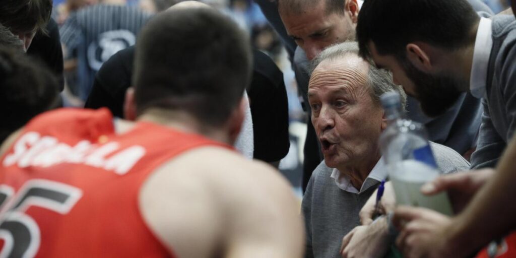 Aíto: "Los jugadores han demostrado que son capaces de no depender de nadie"