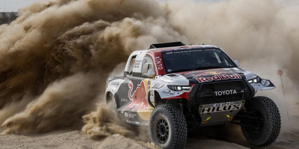Al Attiyah y Quintanilla se llevan el prólogo en Abu Dhabi