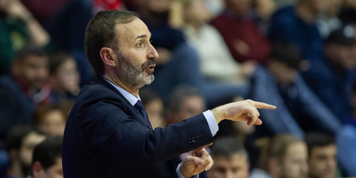 Al UCAM le roban una libreta con jugadas antes de recibir al Madrid