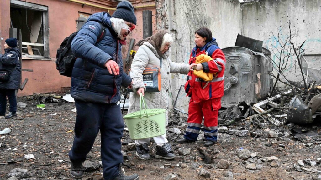 Al menos cinco heridos tras bombardeos rusos en la segunda ciudad más grande de Ucrania