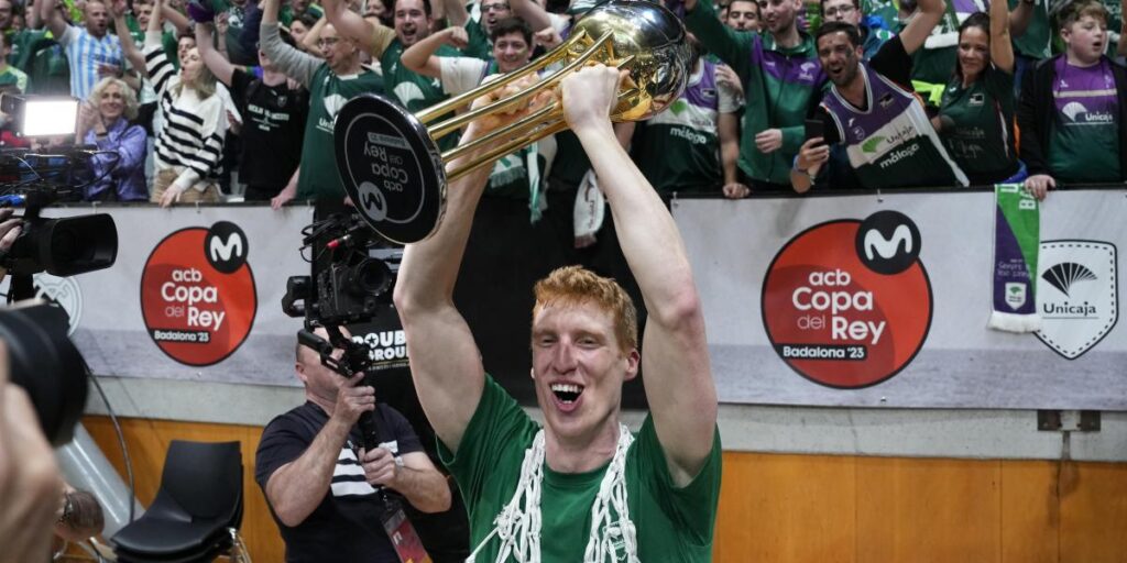 Alberto Díaz: "Lo de este equipo parece de película"