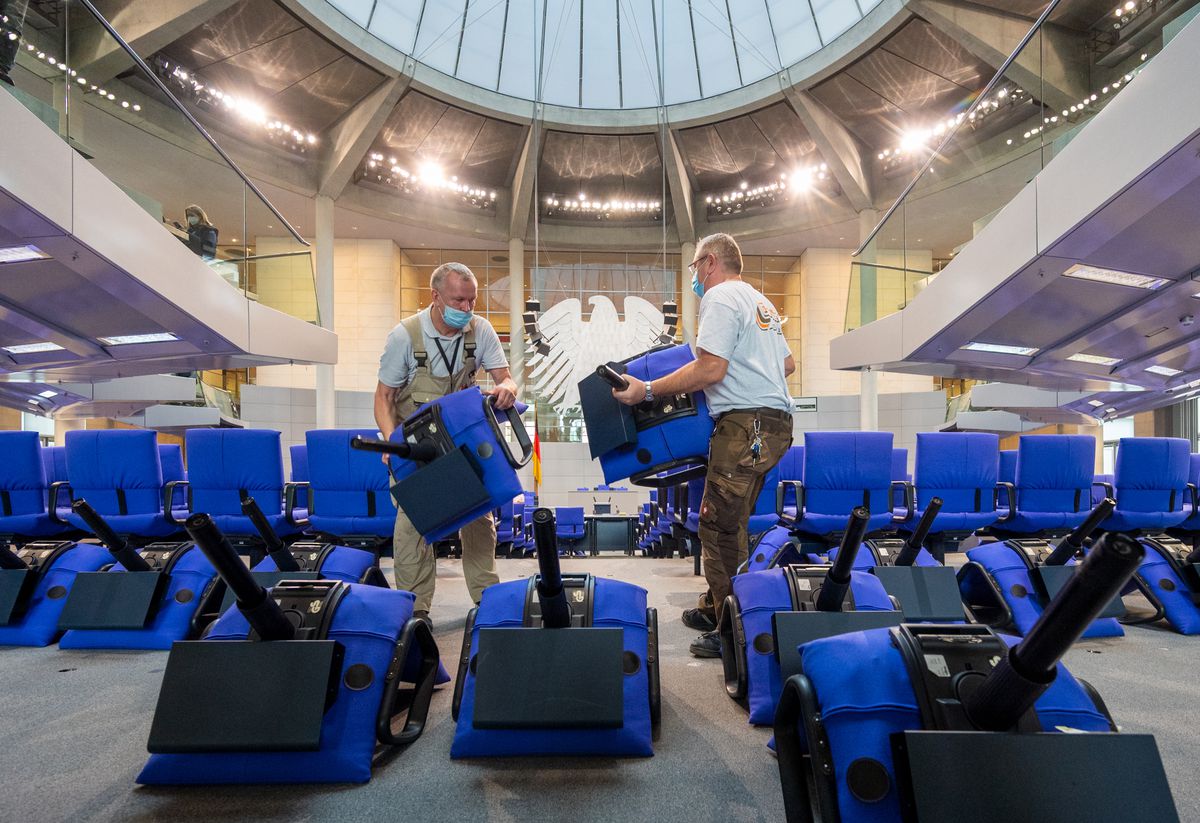 Alemania quiere reducir el tamaño de su Bundestag XXL