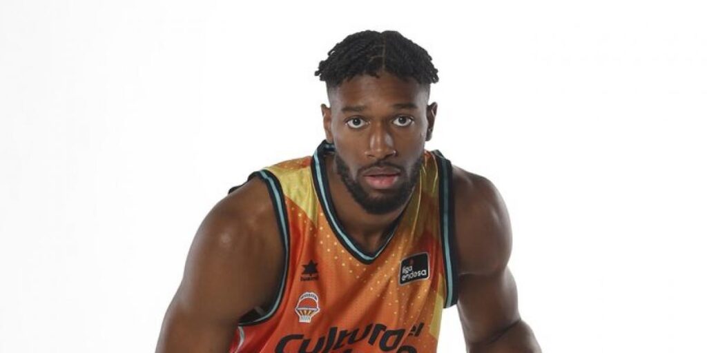 Alexander, un mes de baja por un esguince de tobillo