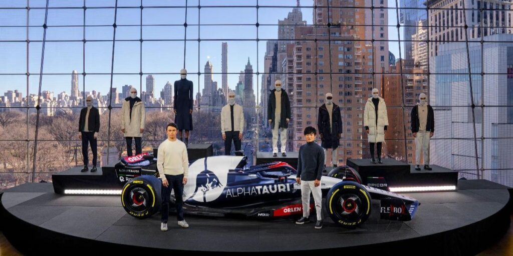 AlphaTauri muestra su AT04 en la Semana de la Moda de Nueva York