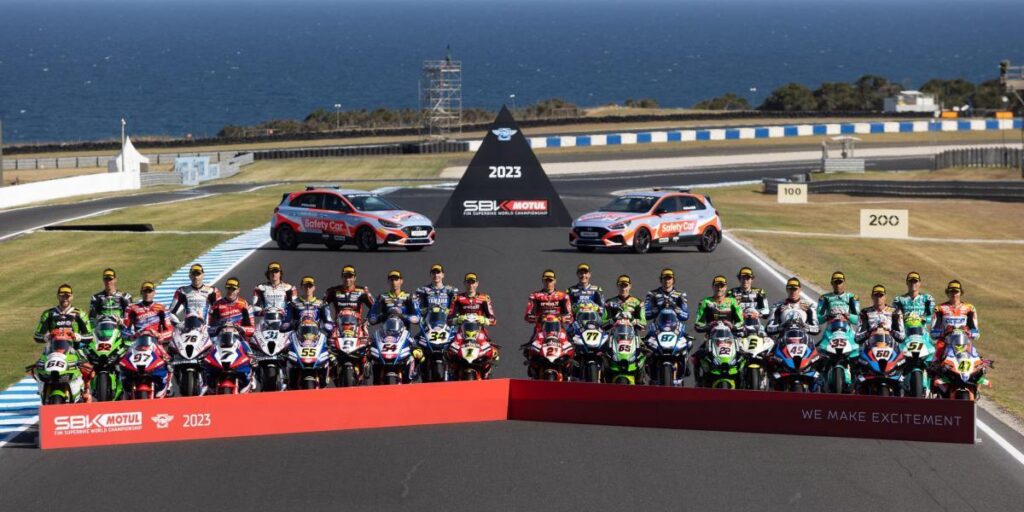 Álvaro Bautista pone en juego su nº1 en Phillip Island