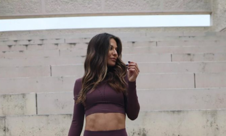 Anna Lewandowska organiza un exigente entrenamiento en la playa de Barcelona