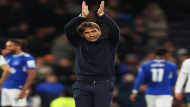 Antonio Conte, técnico del Tottenham, pasará por el quirófano | Tuit