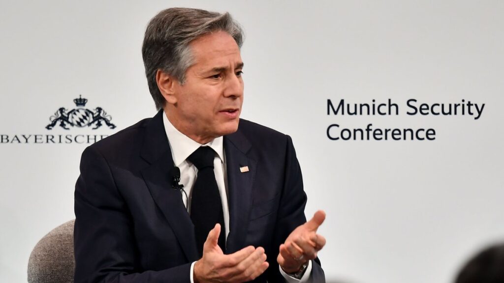 Antony Blinken asegura tener pruebas de que China contempla enviar armas a Rusia