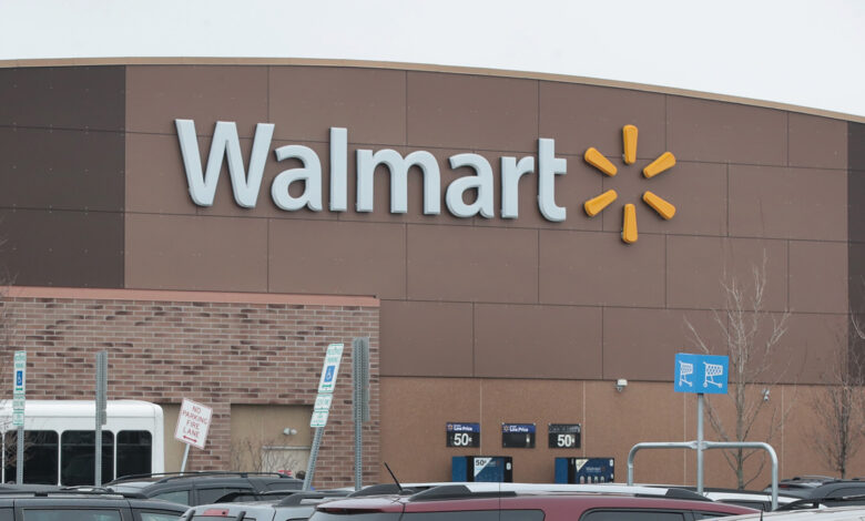 Arrestan a sospechosa de secuestro dentro de un Walmart en Colorado