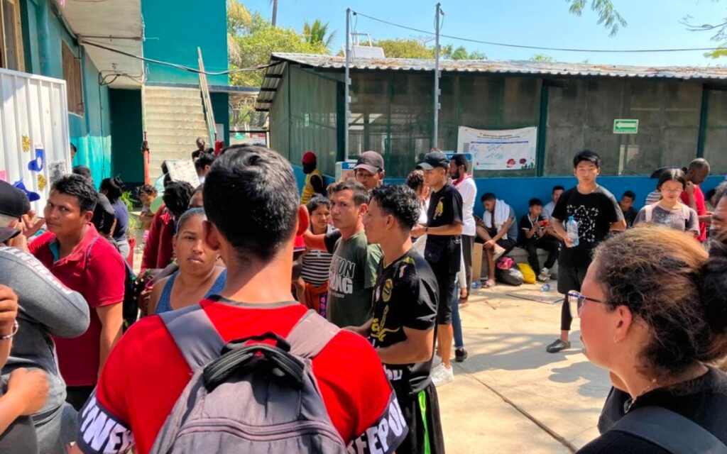 Aumenta llegada de migrantes al albergue 'Hermanos en el camino'; buscan permiso migratorio