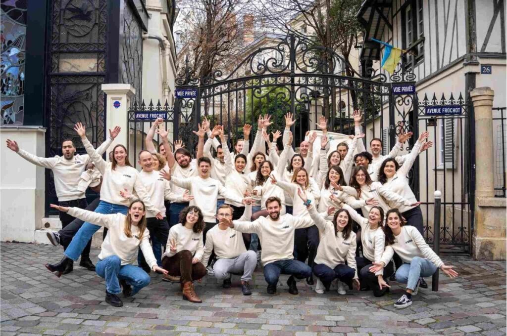 Bibak está construyendo la pila de software para administrar contenedores de alimentos reutilizables a escala