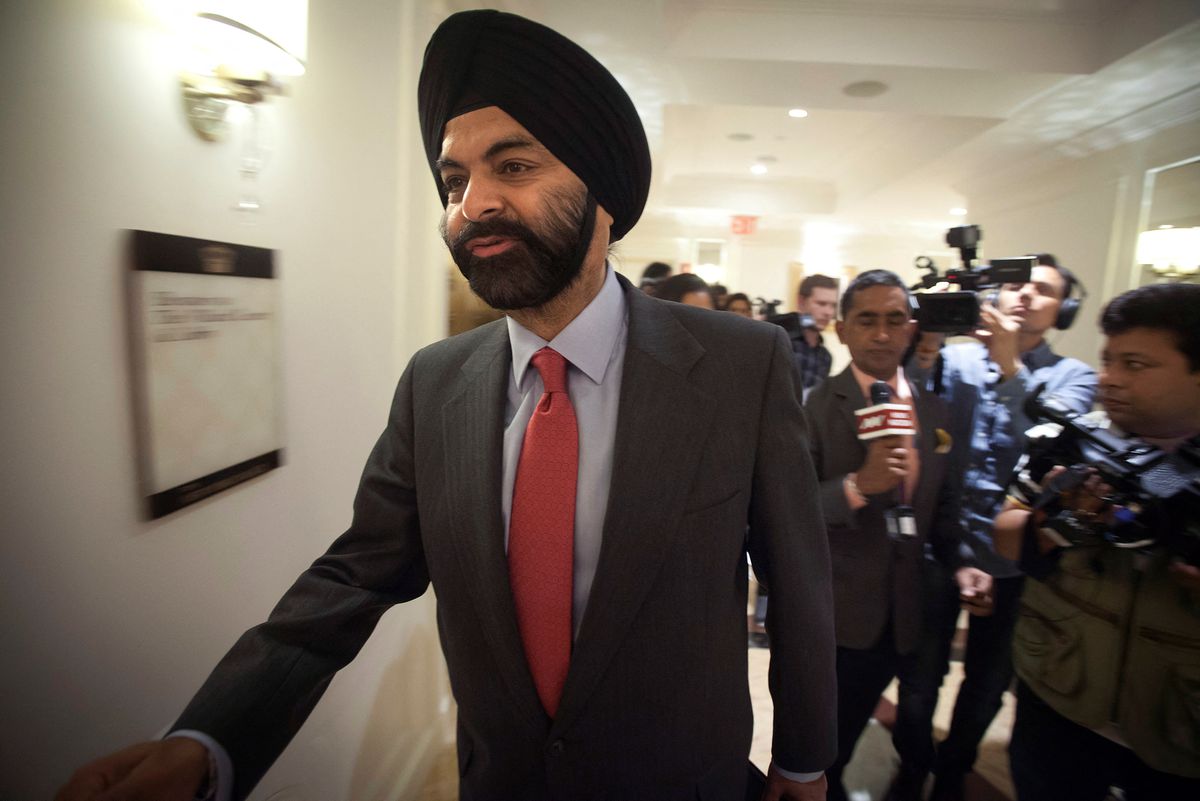 Biden elige a Ajay Banga, exjefe de Mastercard, como nuevo presidente del Banco Mundial