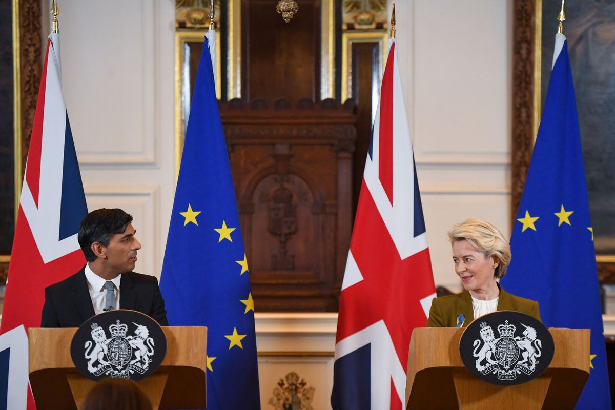 Bruselas defiende que el pacto con Londres salvaguarda el mercado único pese a la “drástica” rebaja de la burocracia aduanera