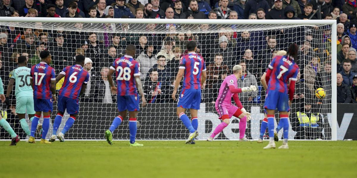 Cambian al árbitro VAR del Liverpool-Everton y del Arsenal-City