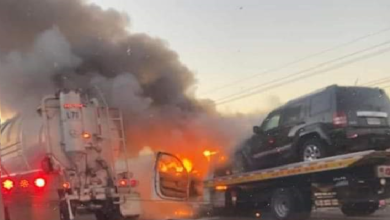 Choca y se incendia pipa cargada con gas, en autopista Querétaro-México, bloqueada carretera