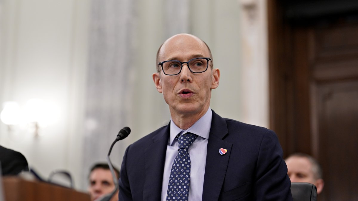 Congreso investiga cancelaciones de vuelos de Southwest