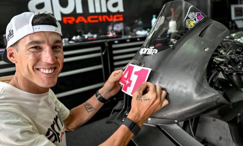 Contentos con la Aprilia, pero Aleix pide más