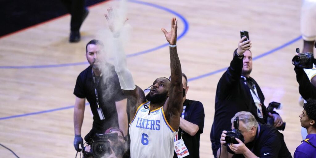 Cuenta atrás para el gran récord de LeBron: a menos de 100 puntos de Kareem